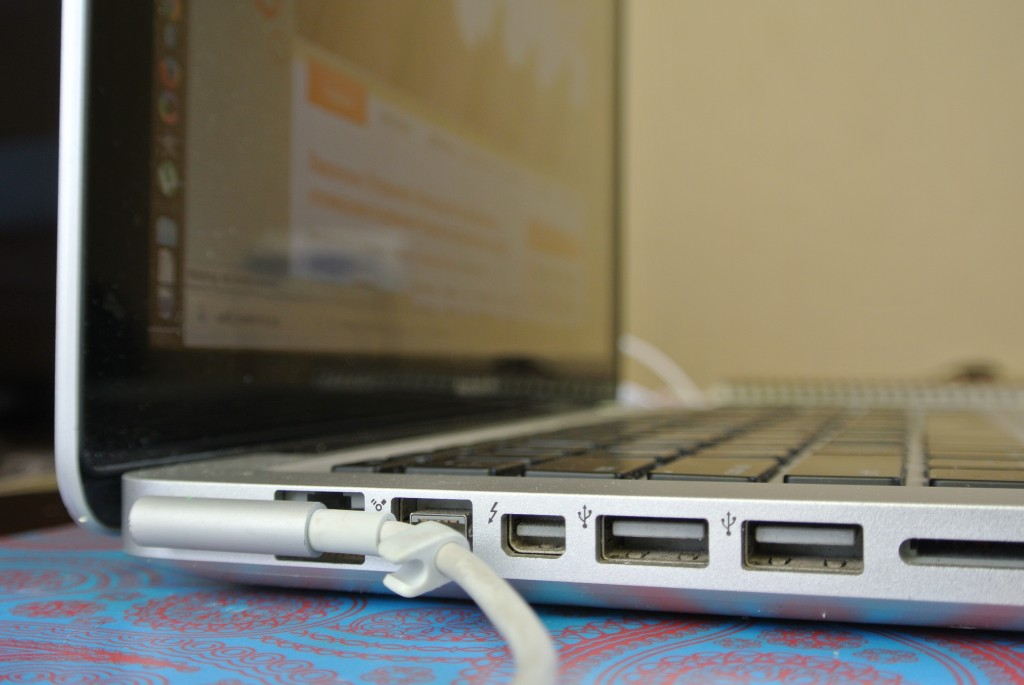 Гнезда компьютера